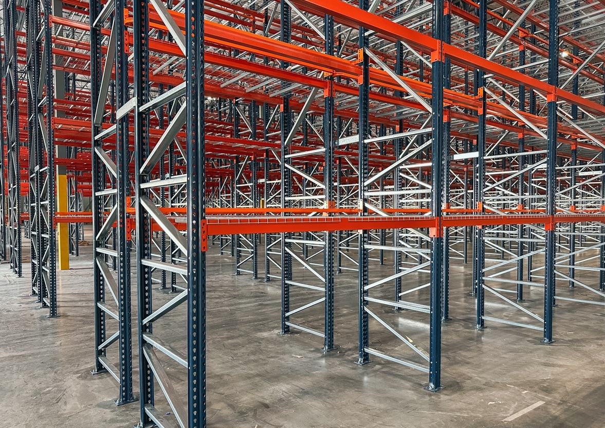 Selective Pallet Rack - Industrial Warehouse Racking in La Grange